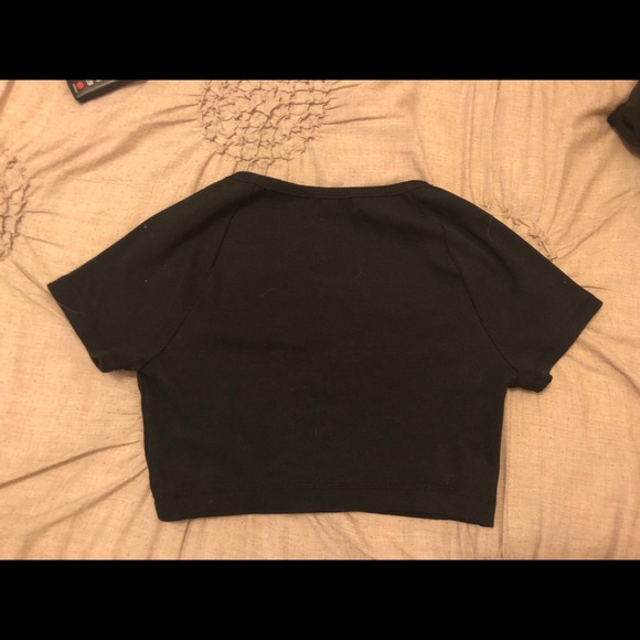 Black Button Up Crop Top - Picture 2 of 3